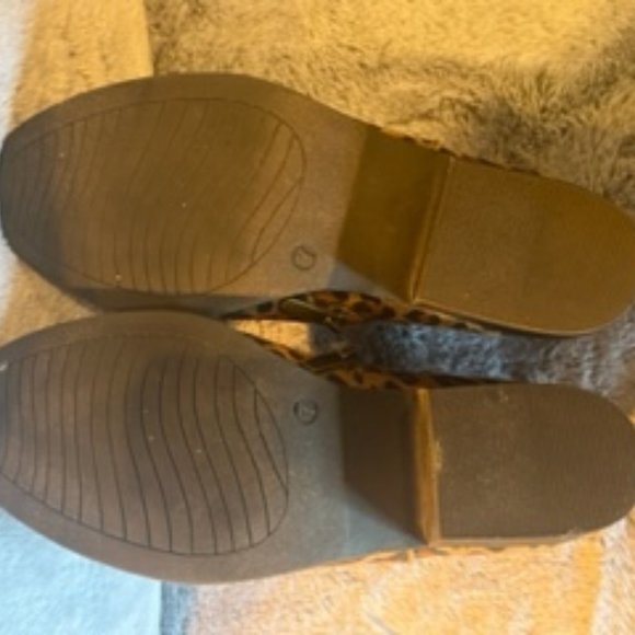 Leopard Print Women's Ankle Booties - Picture 4 of 4